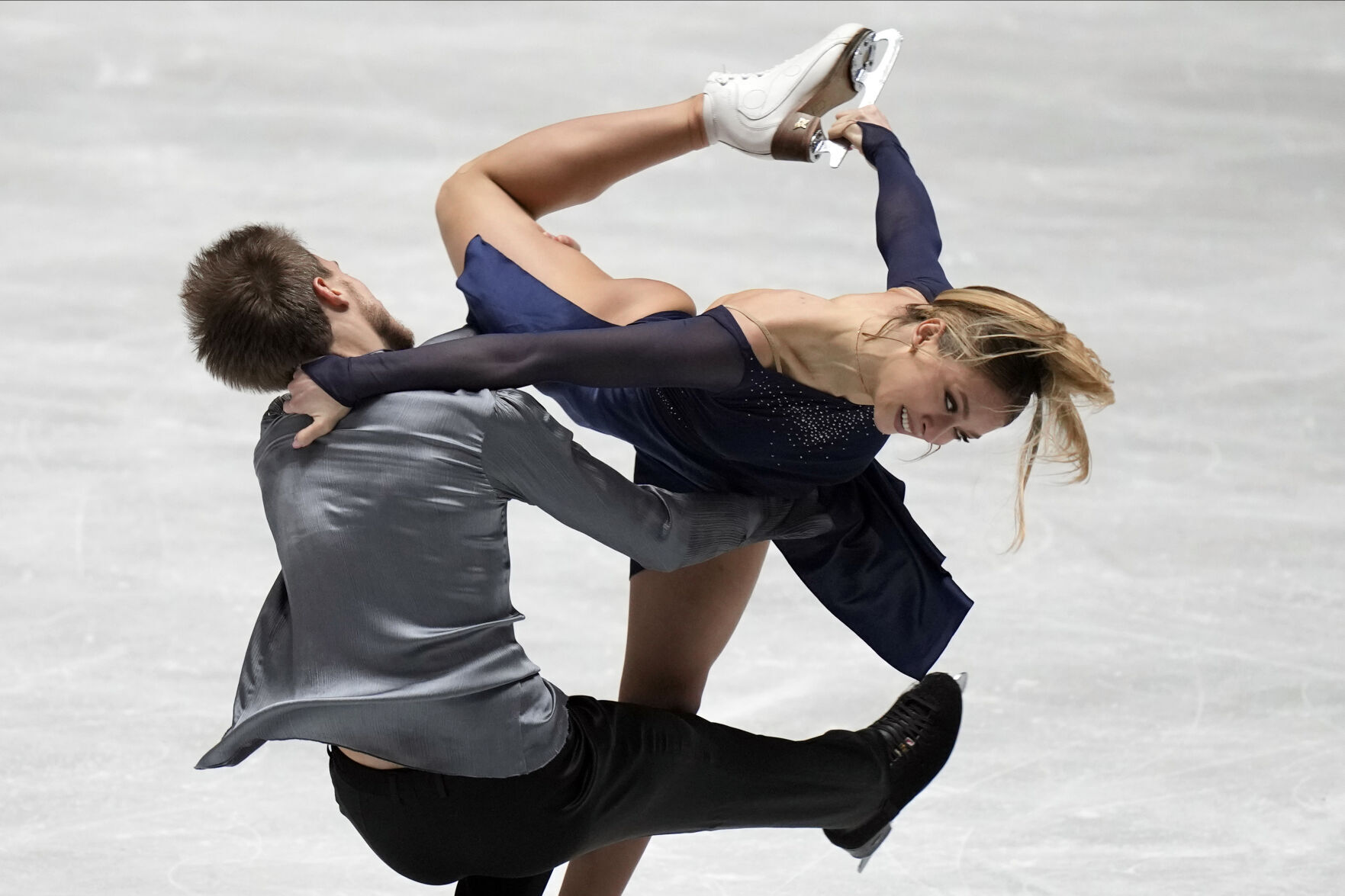 APTOPIX Japan Figure Skating NHK Trophy